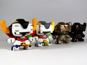 Image of Voltron Dunny (sold out)