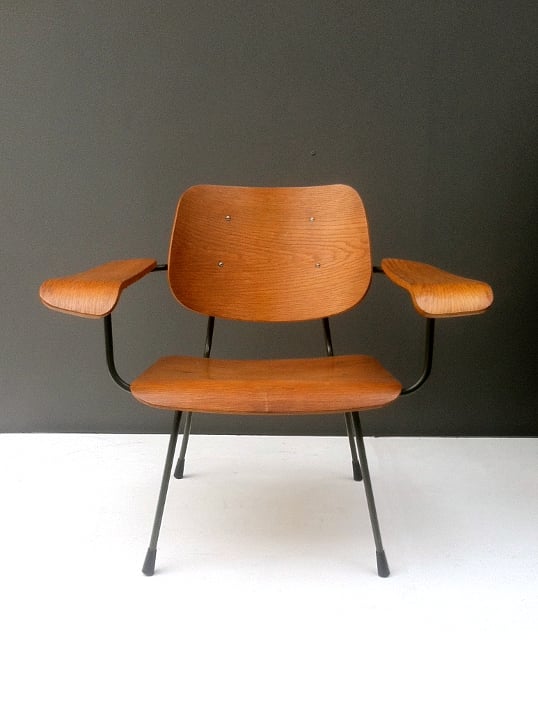 Image of Bent Ply Lounge Chair by Pilastro