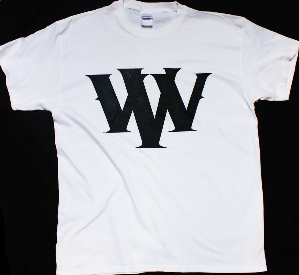 VVV Logo T-Shirt - White / Juga-Naut