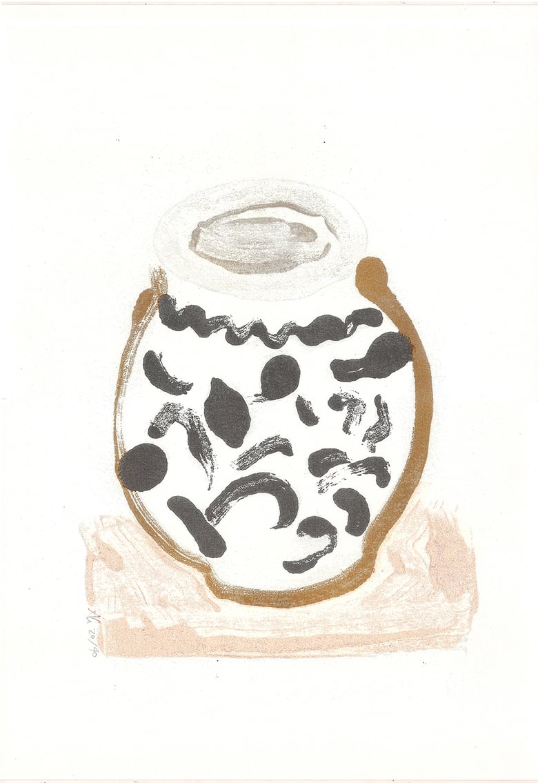 Image of squiggle pot, riso print