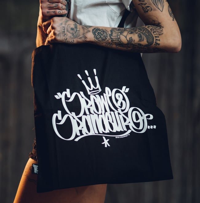 Handstyle Tote