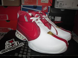 Image of Zoom Vick II (2) iD "Red/White"