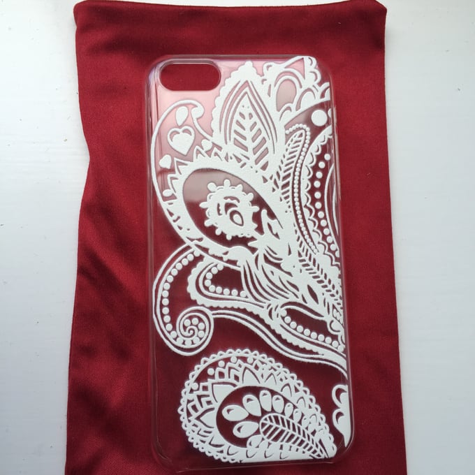 Image of iPhone 5C henna design case