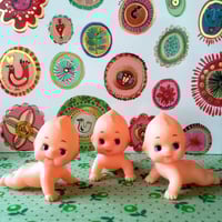 Image 1 of 5cm Crawling Kewpie