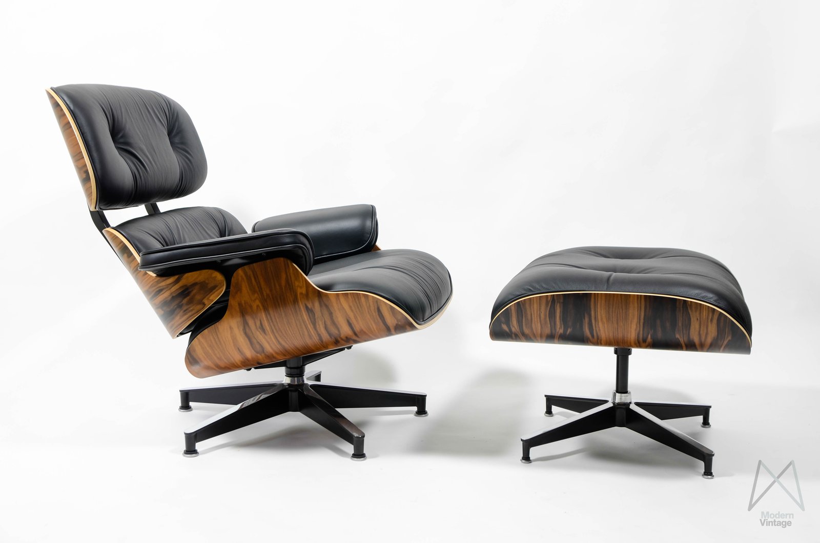 Modern Vintage Amsterdam Original Eames Furniture Eames Lounge   Eames Lounge Chair Santos HM 1 