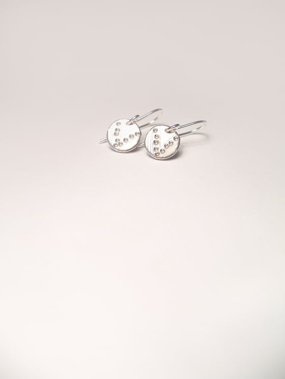 Image of DOT EARRING: DOT V