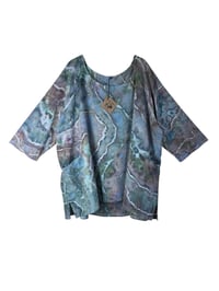 Image 2 of 3XL Cotton Woven Forager Top in Muted Geode Ice Dye