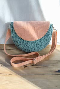 Image 4 of Jázmin horgolt crossbody táska - Peach