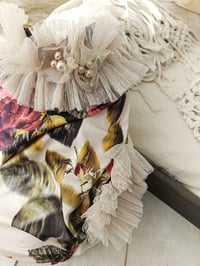 Image 2 of Photo prop | Sitter baby bloomers Marella | age 9-12 months | burgundy flowers