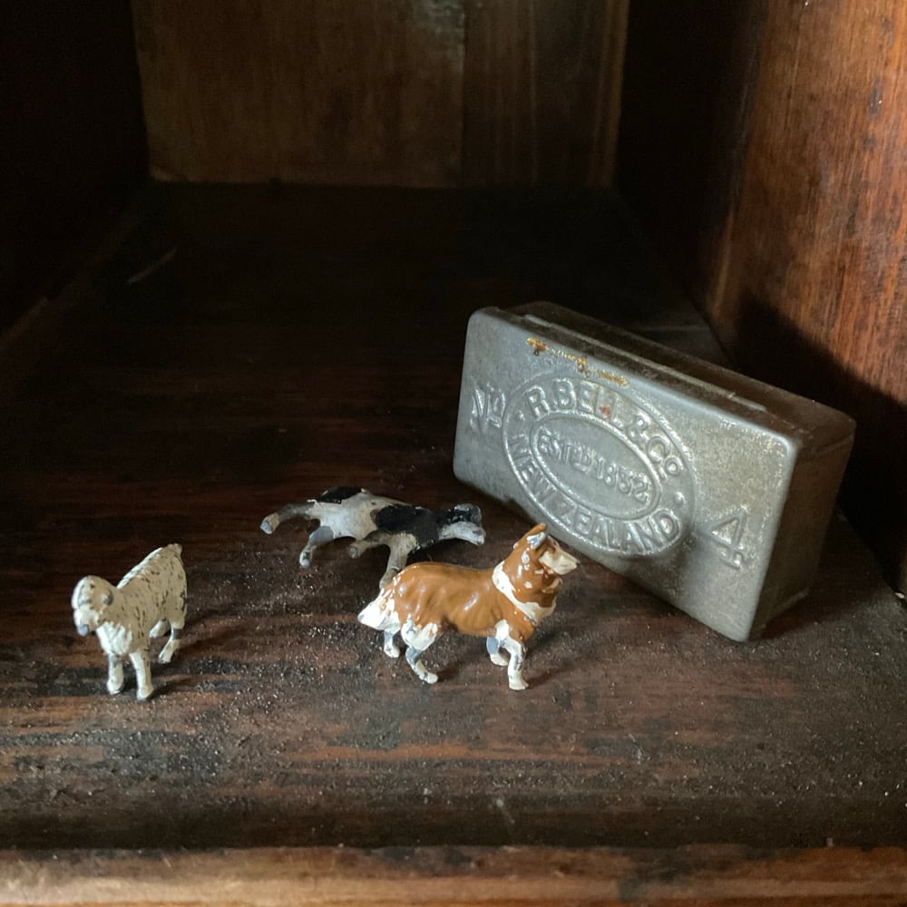 Image of Tiny Toys & Vesta Tin no.3