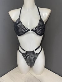 Image 2 of Sample sale 