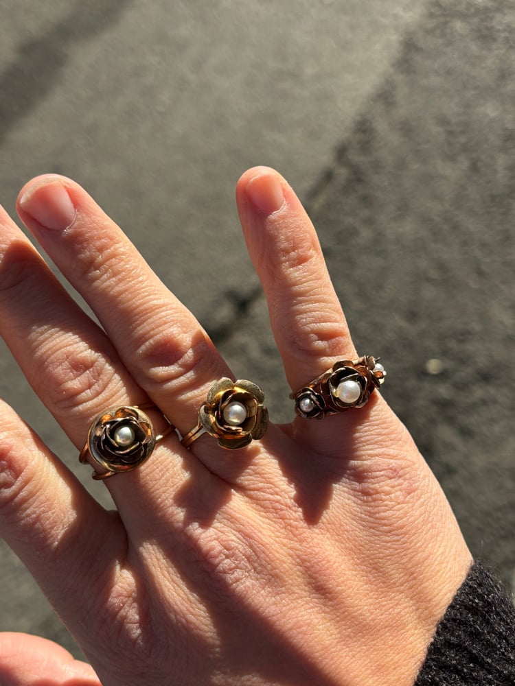 Image of anelli floral 