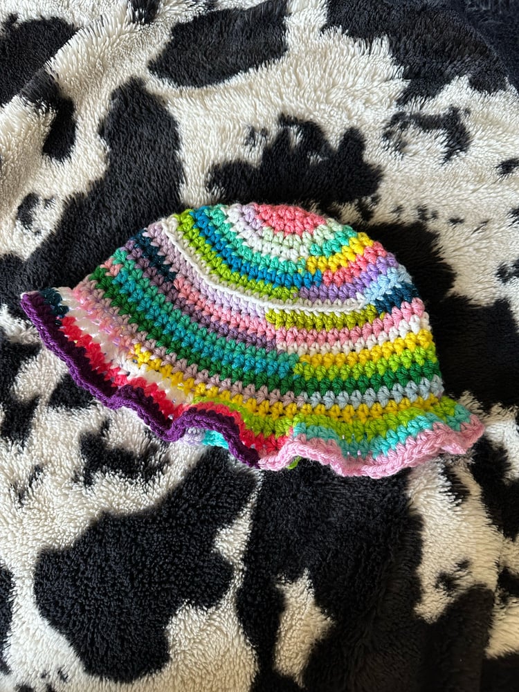 Image of Scrap Yarn Bucket Hat 1