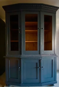 Image 3 of Antique bow dresser