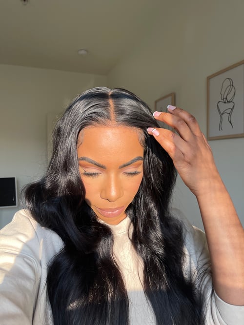 Image of 24 inch LACE CLOSURE BODY WAVE GLUELESS WIG