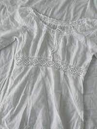 Image 1 of White shirt // XS