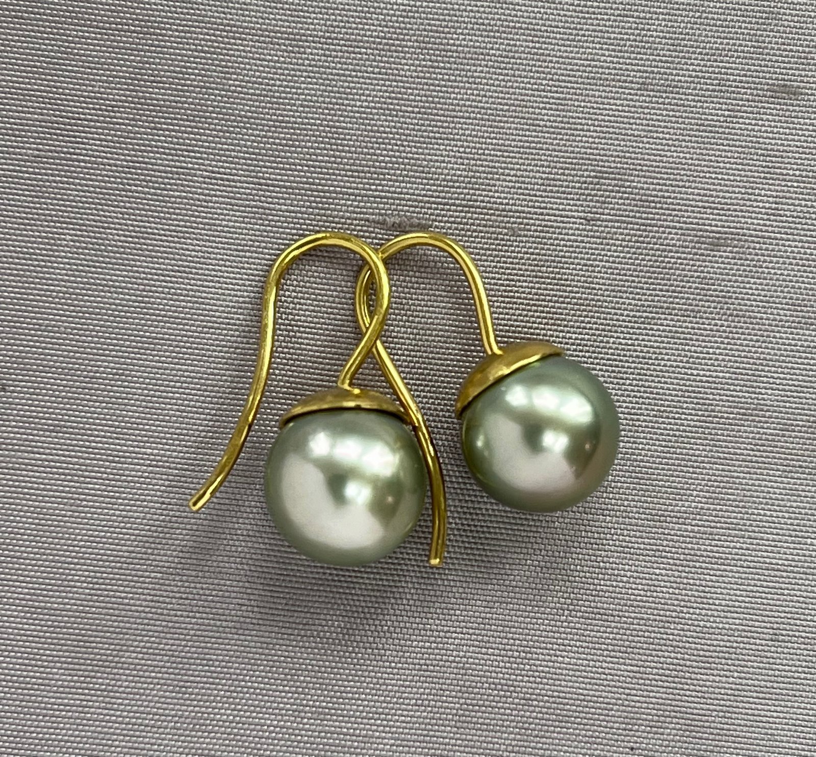イヤリング TATIANA Color Trim Heart Pearl Earrings EC1908 TATIANA Color Trim Heart Pearl Earrings EC1908 (TATIANA
