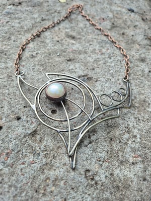 Pearl necklace 
