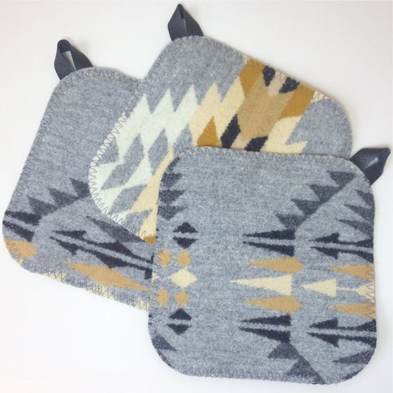 Image of Western Wool Potholder - Gray
