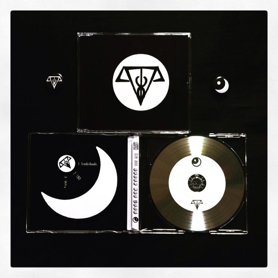 Image of Twin Mirrors - Tenderhooks EP and Badge Set