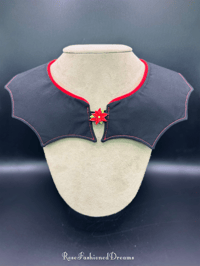 Image 2 of Season’s Creepings Detachable Collar