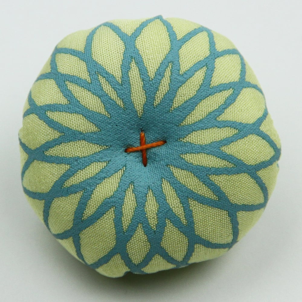 Image of Silk brooches in various colours, orange - turquoise