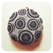 Image of Coussin rond "Eole" Noir