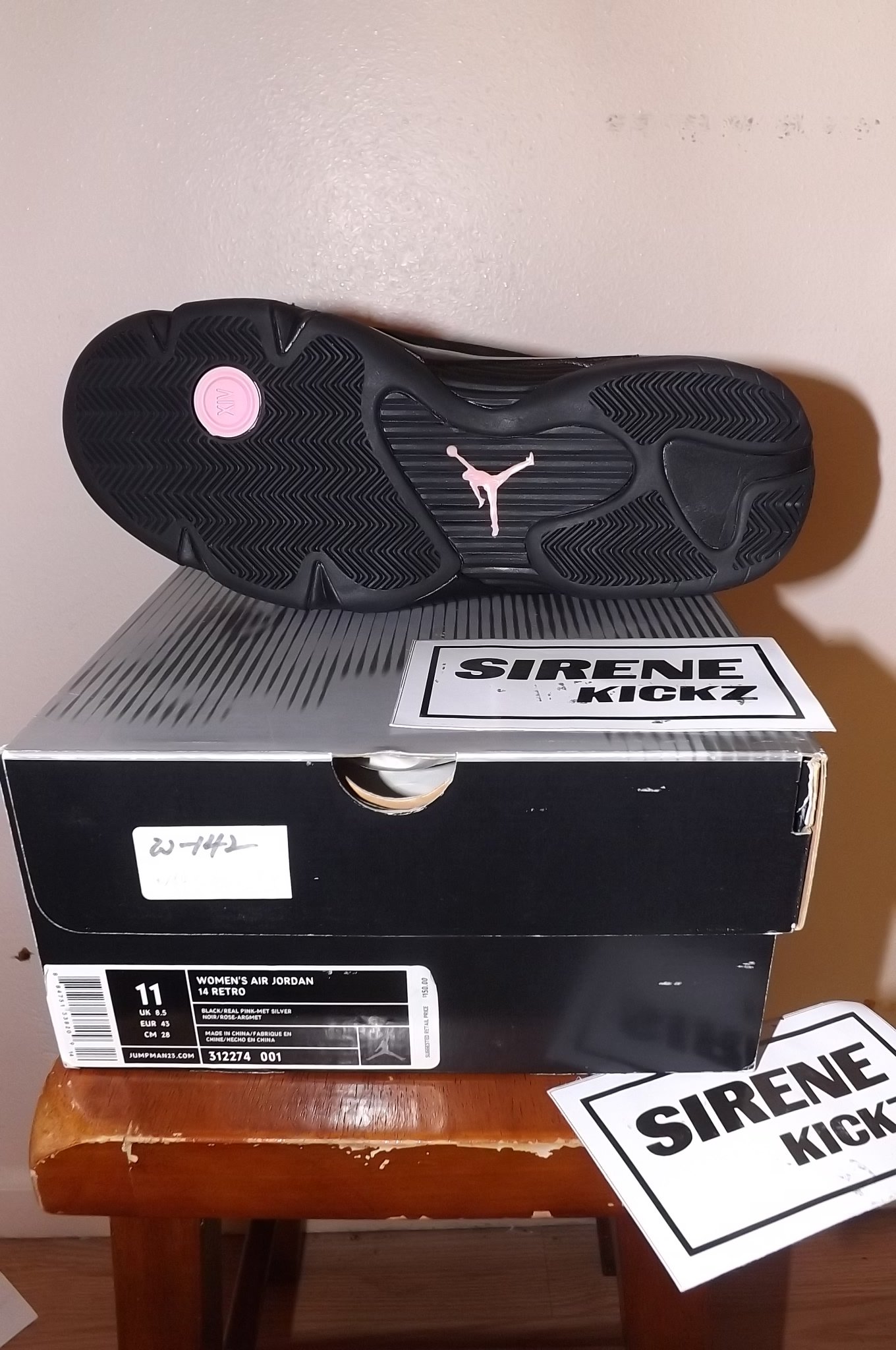 Image of Nike Jordan XIV 14 wmns 2005 black nubuck BREAST CANCER SIZE 11 WOMEN / 9.5 men 