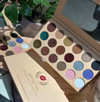 Image 3 of Xo Glam Palette