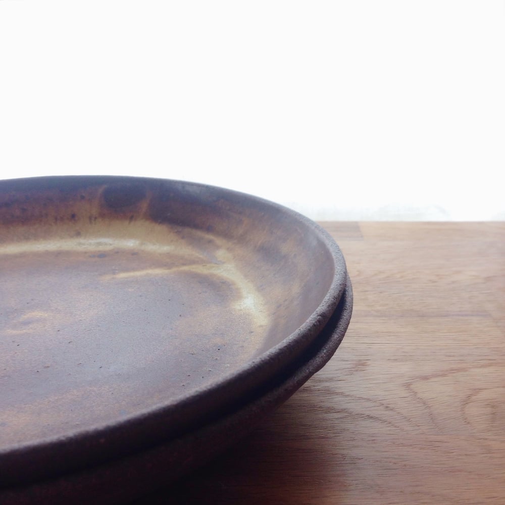 Image of Stoneware Plate Set - Butterscotch