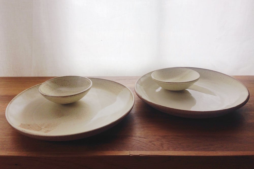 Image of Stoneware Plate Set - Butter