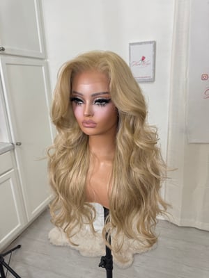 Image of Beige blonde free part (ready to ship)