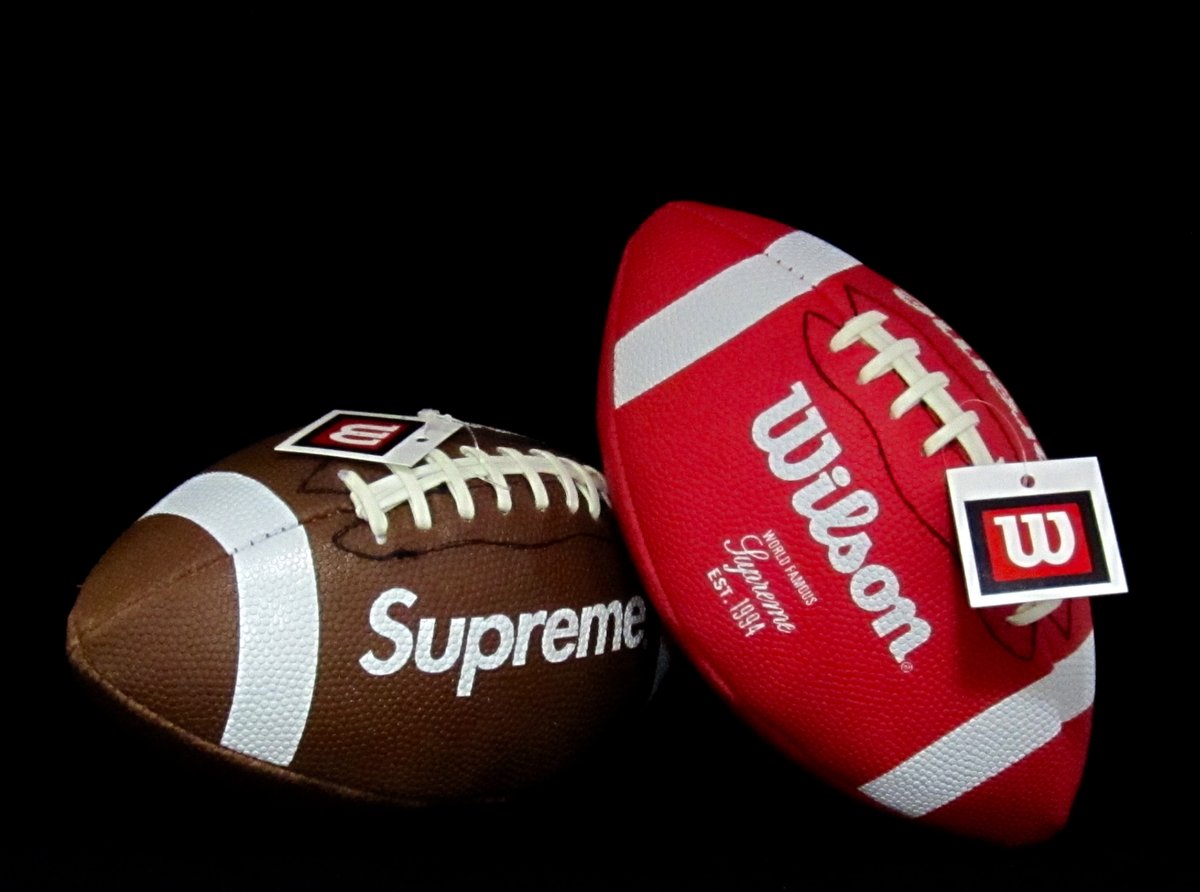 SUPREME x WILSON FOOTBALL / SF Airspace
