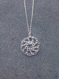 Image of open pattern necklace - silver