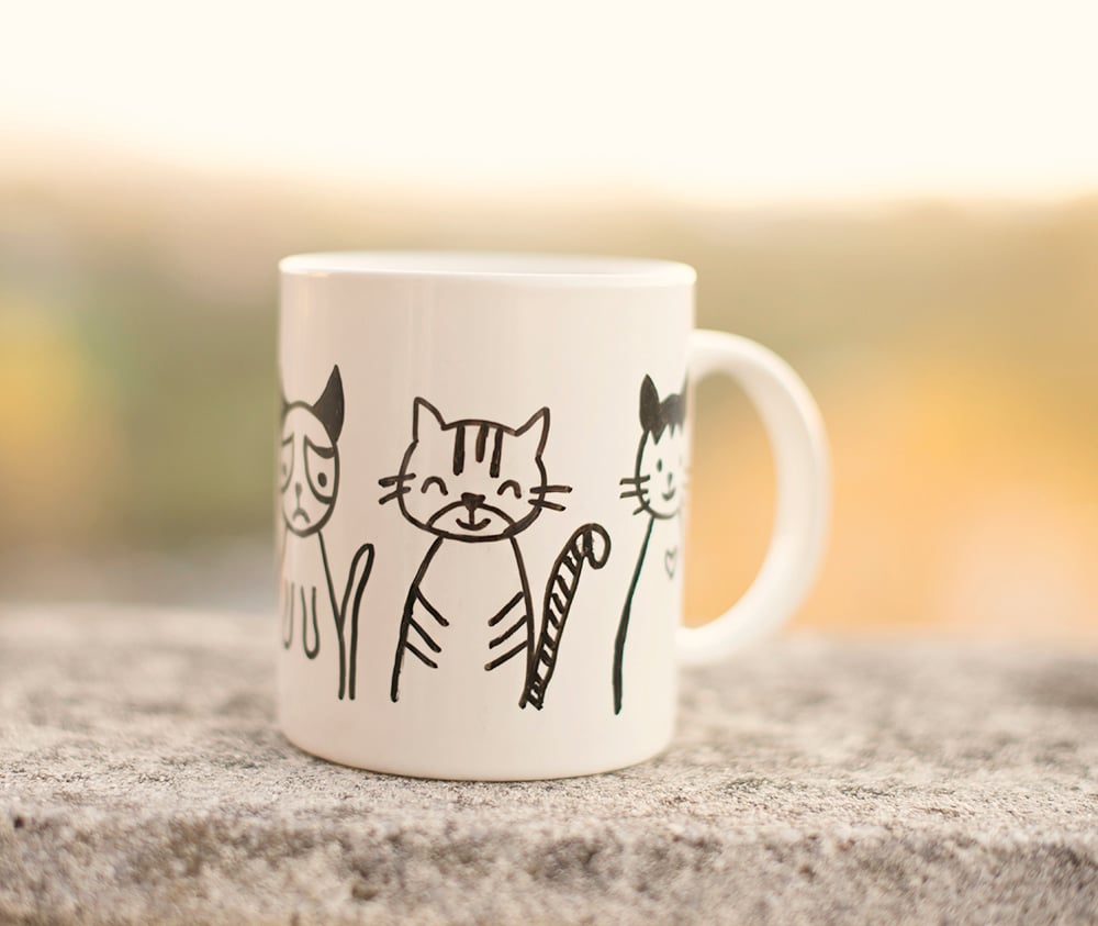 Image of Taza pintada a mano: Gatetes