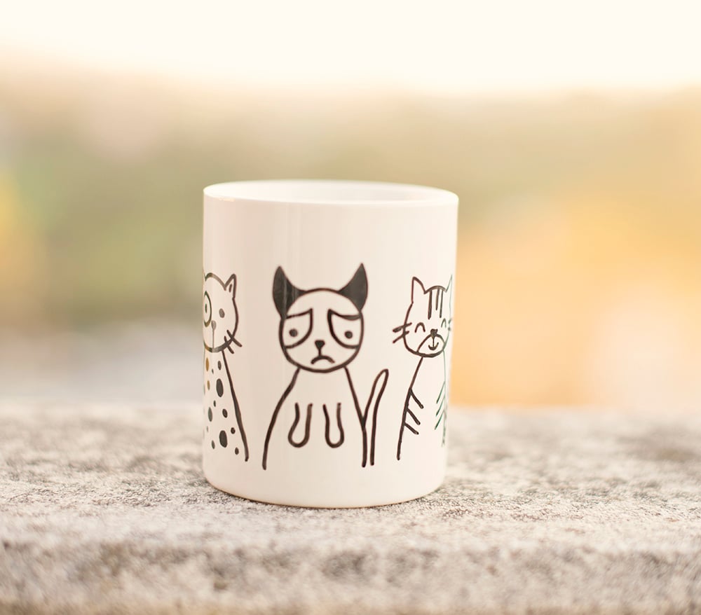 Image of Taza pintada a mano: Gatetes