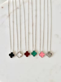Image 2 of CLOVER NECKLACE WITH COLOR