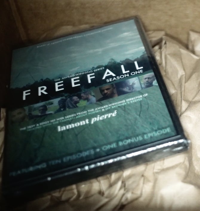 Image of **On SALE** FREEFALL  - Season One DVDs (3 Disc Set + Miami Bonus Episode)
