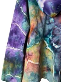 Image 10 of ♻️ UPCYCLED XXL Ladies Hoodie in Earthy Geode Ice Dye