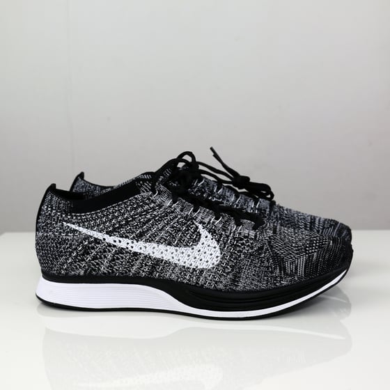 Image of Nike Flyknit Racer Oreo 2.0