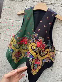 Image 2 of Chaleco feito a man. FOLIADA 129. Talla M/L