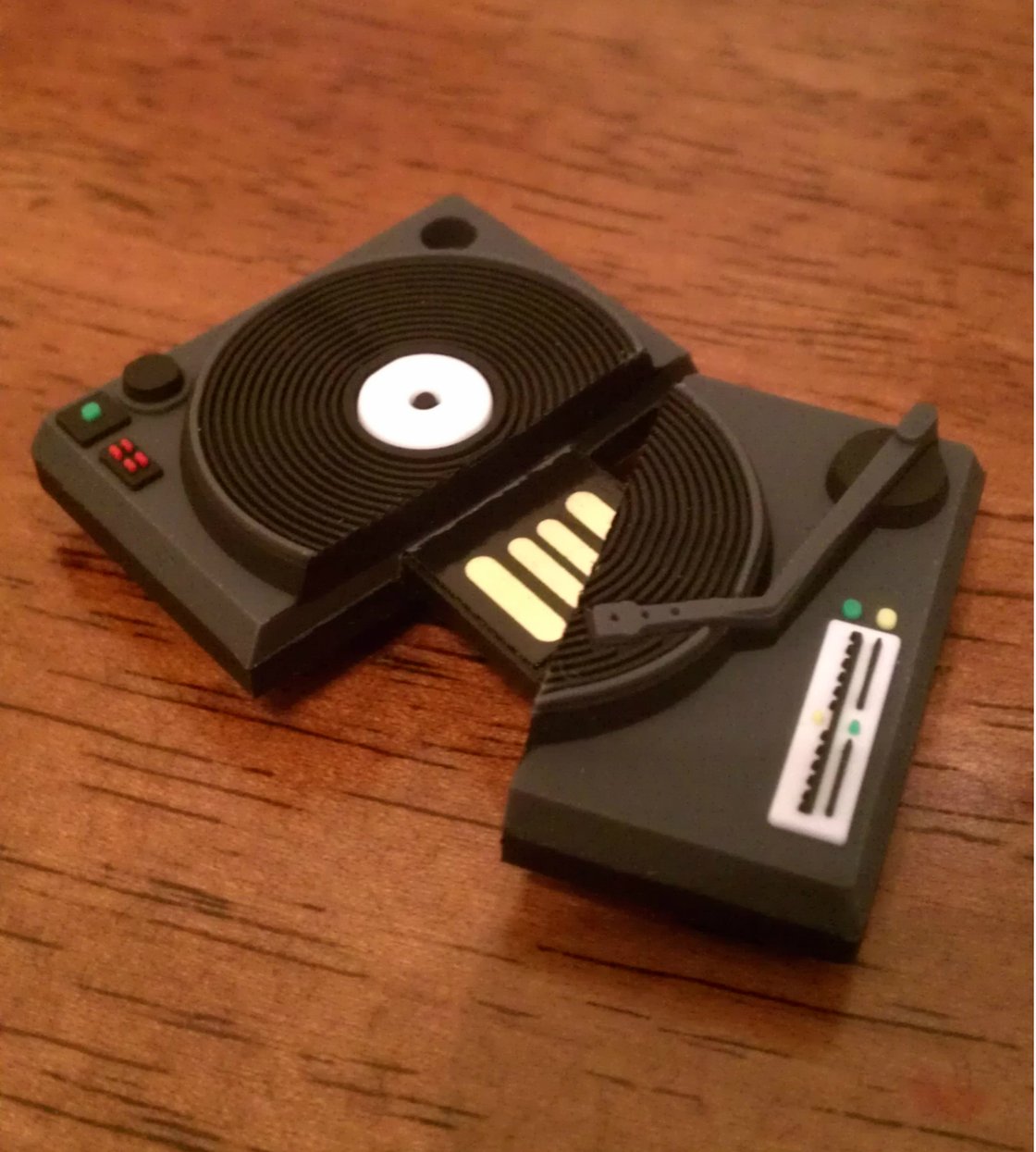 Image of NEW MINI TURNTABLE USB DRIVE
