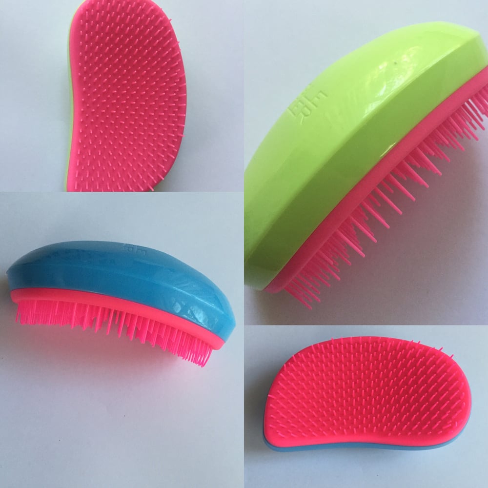 Image of Tangle Free Detangling Brush (p)