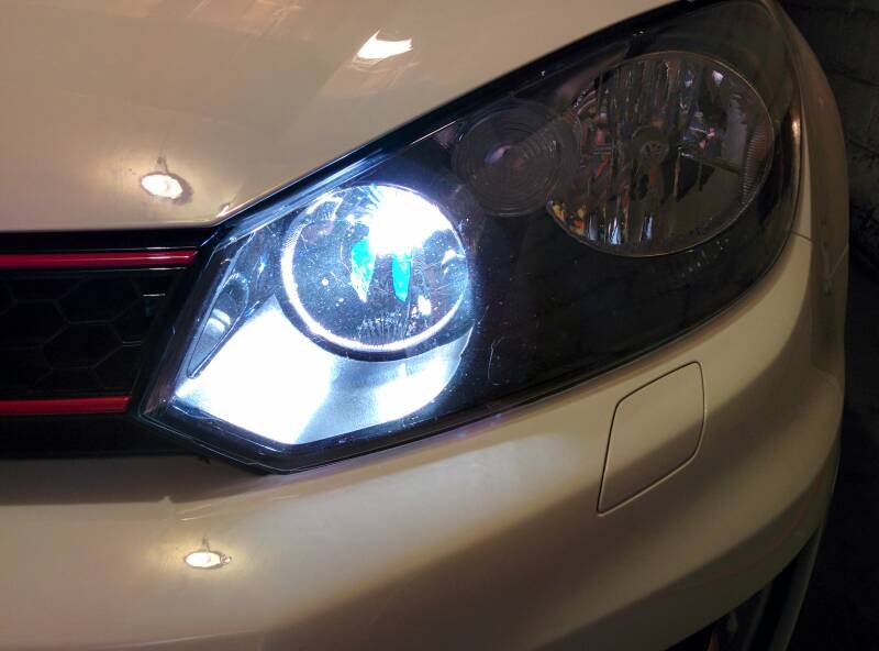 Image of H15 DRL Xenon/Halogen Hybrid Bulbs-Error Free-Fits: MK6/7 GTI/GOLF-MK6 Jetta Sportwagen