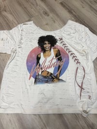 2x Whitney white tee off shoulder lace destroyed