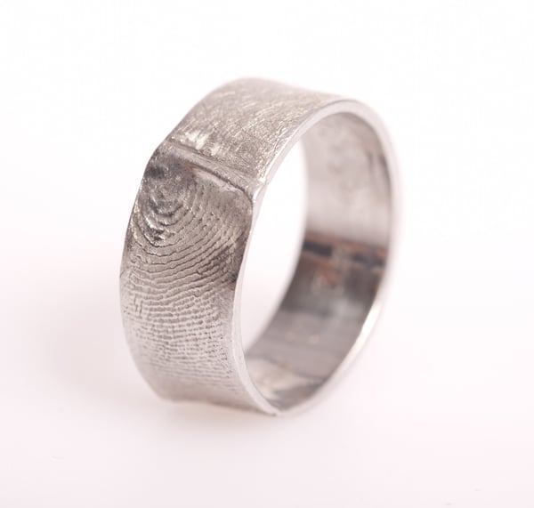 Image of Ring met vingerafdruk, trouwring met vingerafdruk, fingerprint, trouwringen op maat