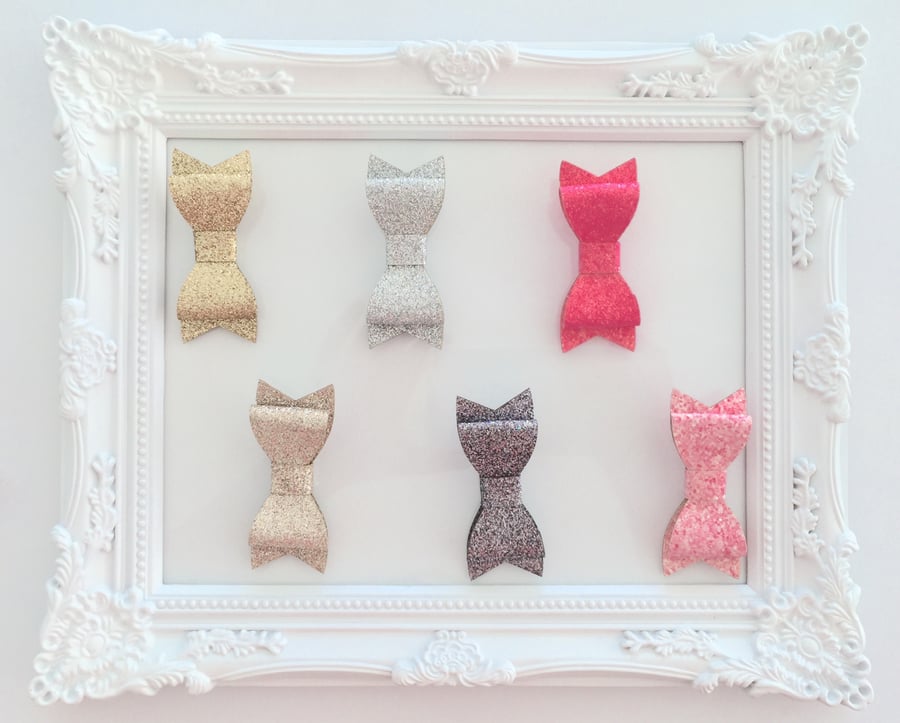 Image of ||| IN STOCK ||| Glitter Bow Clips
