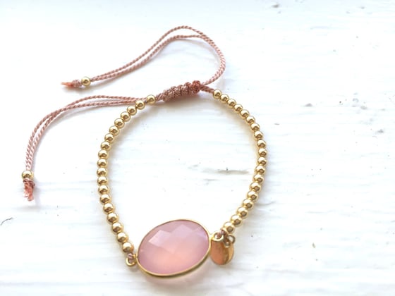 Image of Bezel Dazzle Big Sweetheart bracelet w/ Pink Chalcedony