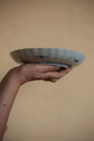 Image of Schmuckteller, handbemalt, blau rot, eventuell alt und Japanisch (?) 