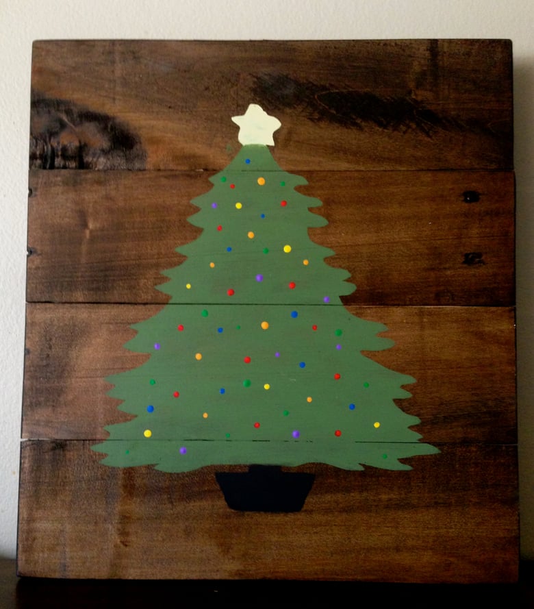 Image of Christmas Tree Pallet Wall Art (Stained)